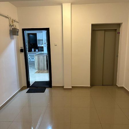 Apartament In Cartierul Verde ! Bucareste Exterior foto